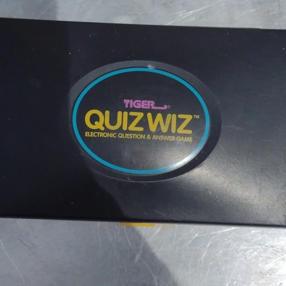 Tiger Quiz Wiz Electronic Game